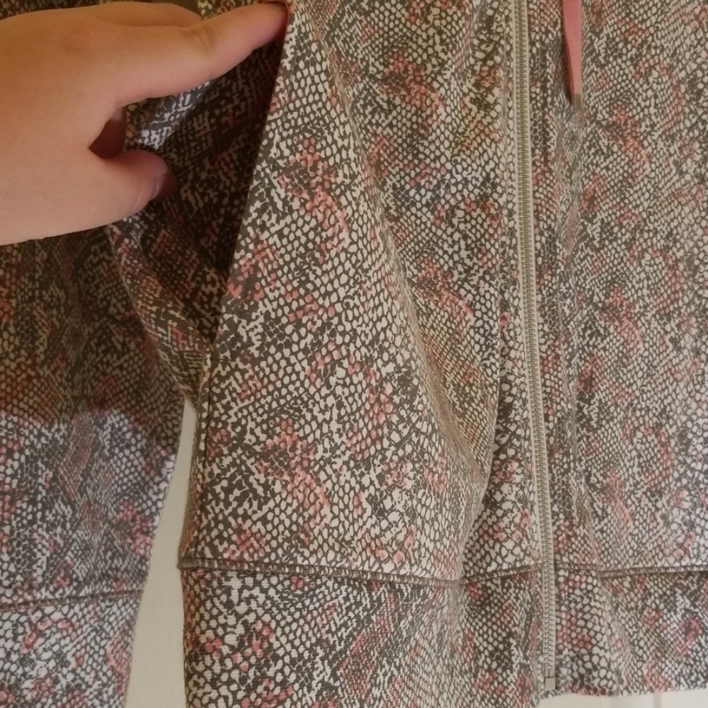 Jacket - Picture 4 of 6